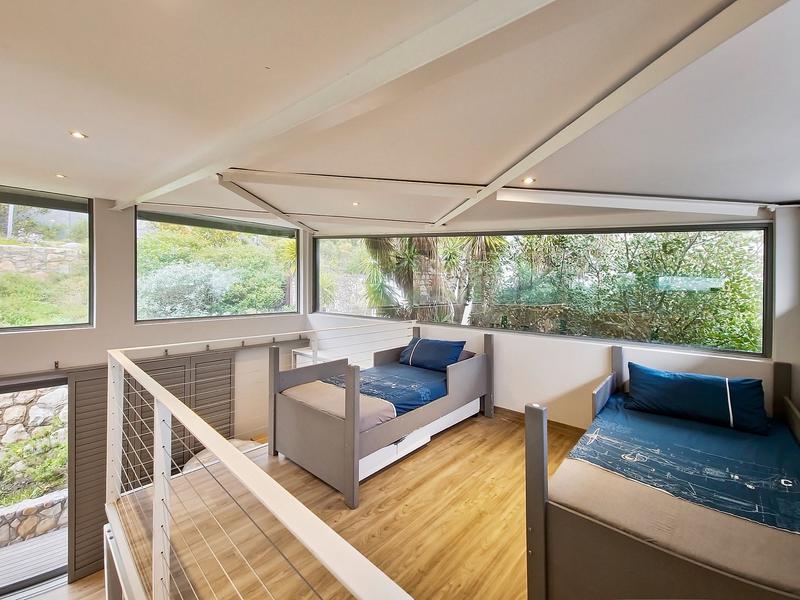 5 Bedroom Property for Sale in Bakoven Western Cape